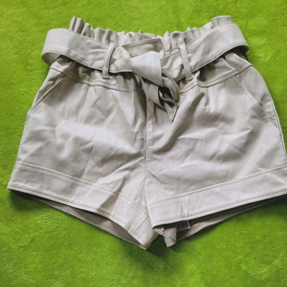 NWT Urban Outfitters UO Women's Paperbag Faux Leather Pull-On Shorts Ivory Small